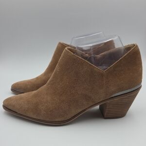 Lucky Brand Landrue Booties Womens Size 10 Tan Suede Metal Accents EUC